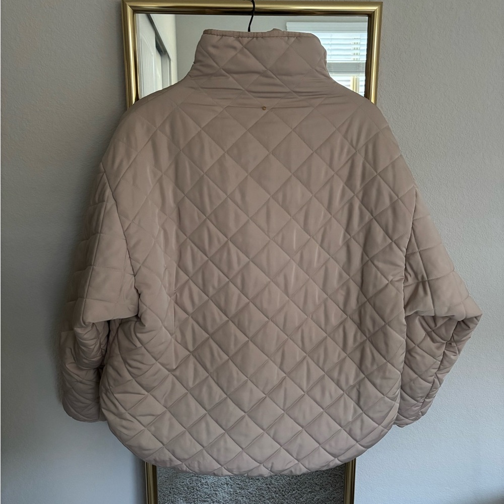 Cuyana Wrap Puffer Jacket, Sand L/XL - Picture 2 of 3